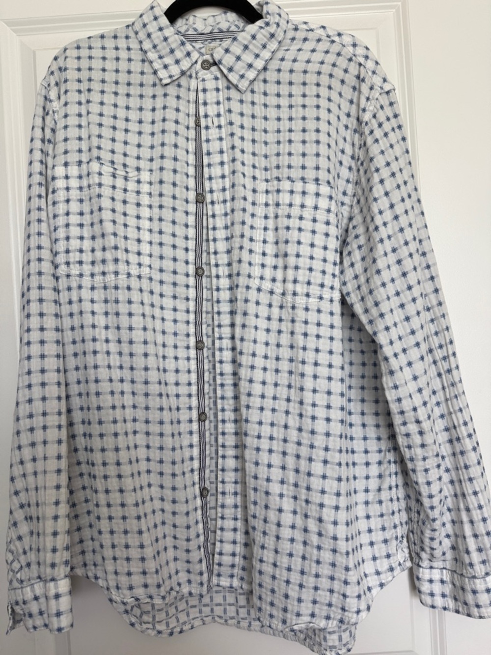 Carbon2Cobalt White Button-Up Shirt with Blue Plaid